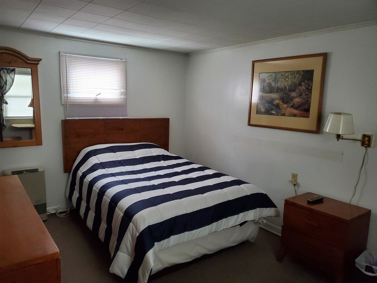 Twin Rock Motel - Photo 2 of 7