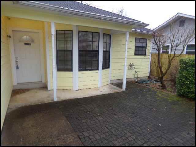 11 Redleaf Cir - Photo 2 of 9