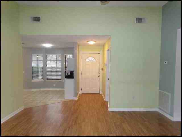 11 Redleaf Cir - Photo 3 of 9