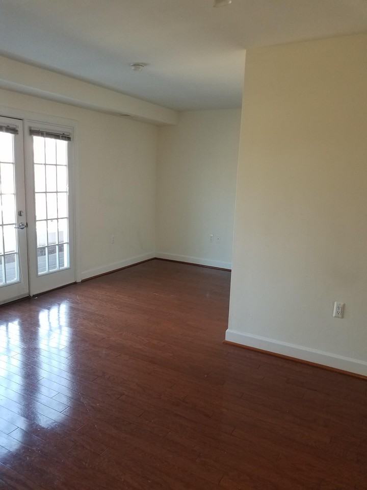 3611 38th St Nw #406 - Photo 2 of 12