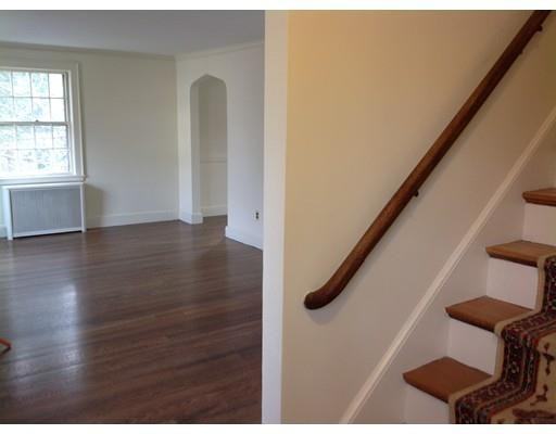 8 Columbus St - Photo 3 of 5