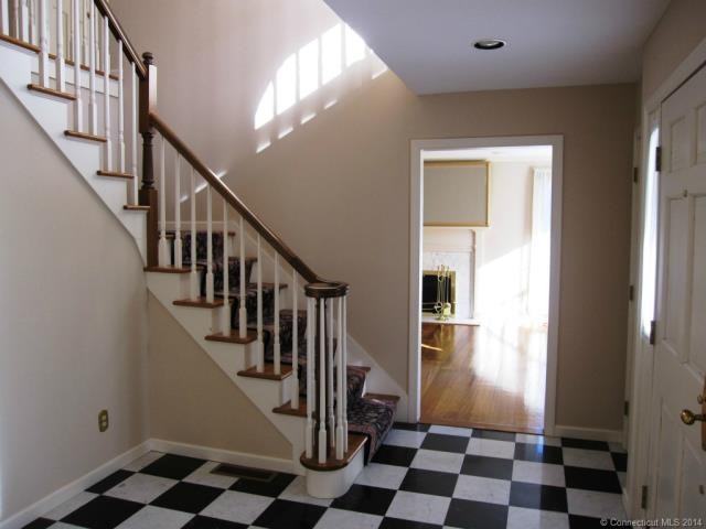 70 Blue Hills Rd - Photo 3 of 16