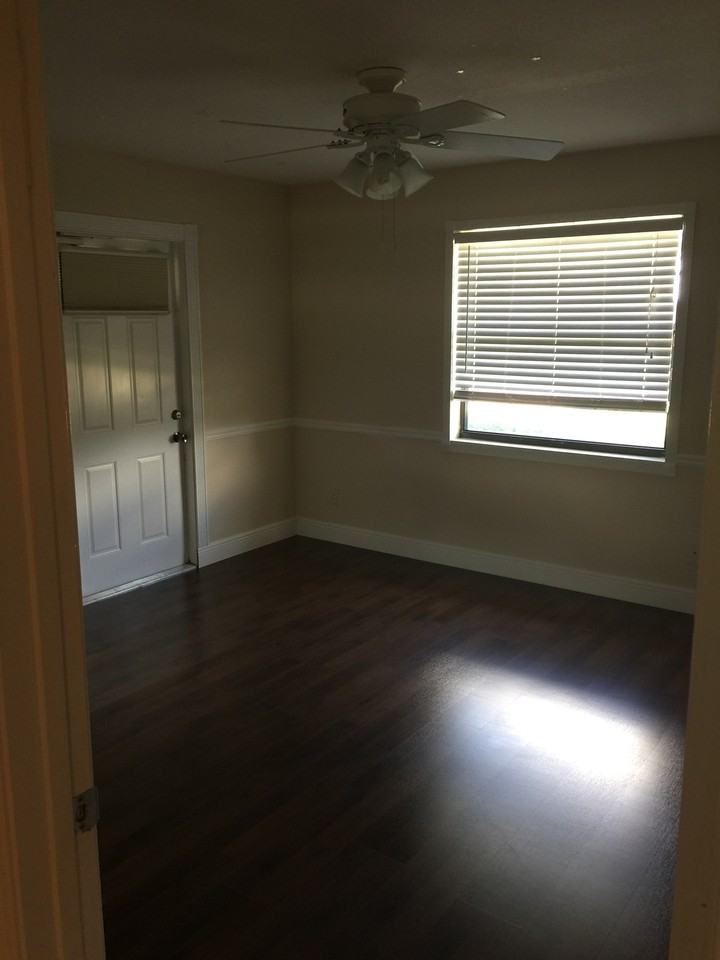 11321 Torchwood Court - Photo 4 of 27