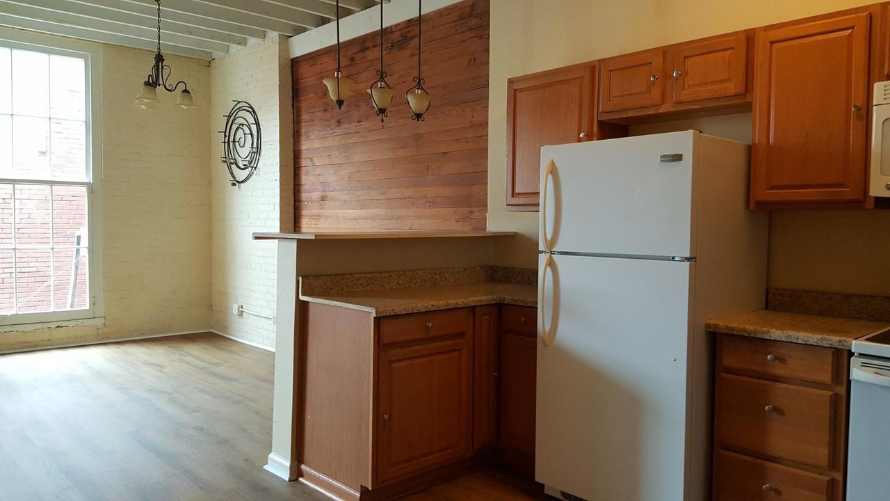 915 Dec - Photo 3 of 23