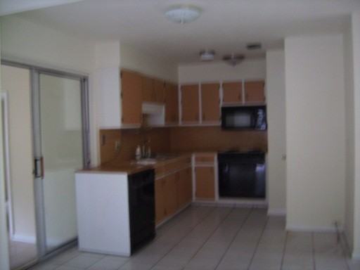 1715 NW 34 Pl - Photo 2 of 4