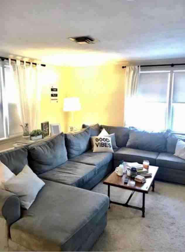 West Hartford 3 BR Apartment - Photo 3 of 8