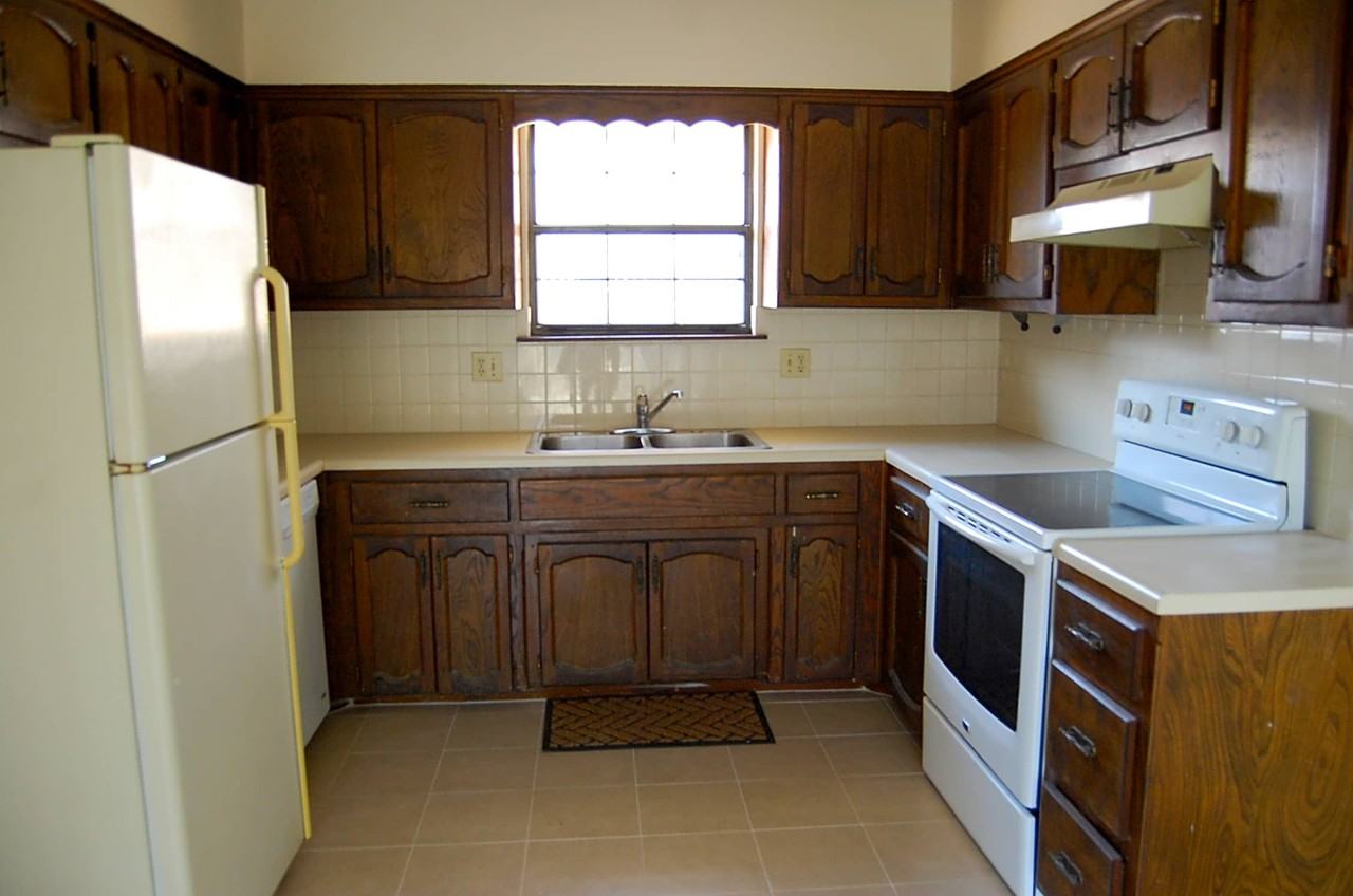 7300 Nw 78th St - Photo 3 of 7