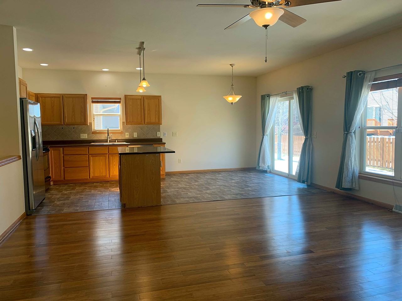 238 Wind Stone Dr - Photo 3 of 25