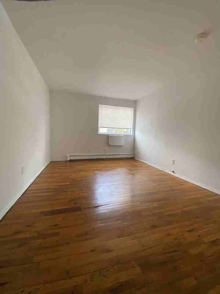 345 North Broadway #2 - Photo 3 of 7