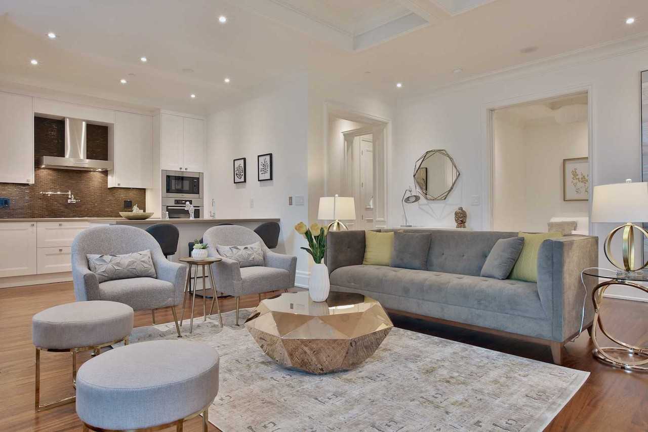 311 Bay Street #3803