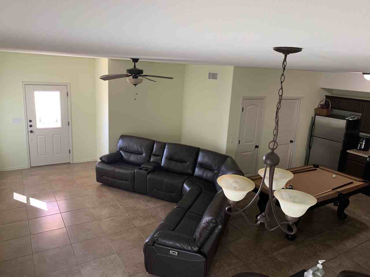 RENTING Single ROOM In A House - Photo 3 of 10