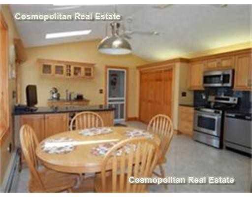 248 Lynn Fells Pkwy - Photo 3 of 16