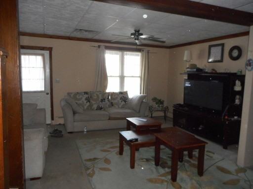 18 E Maple Ave - Photo 3 of 27