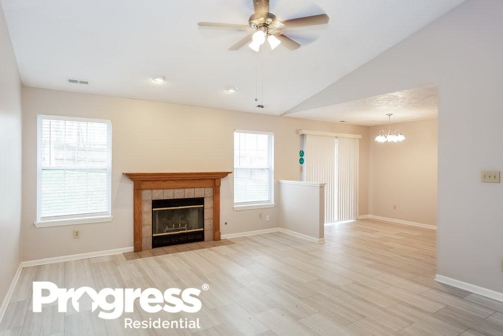 8146 Madrone Ct - Photo 3 of 15