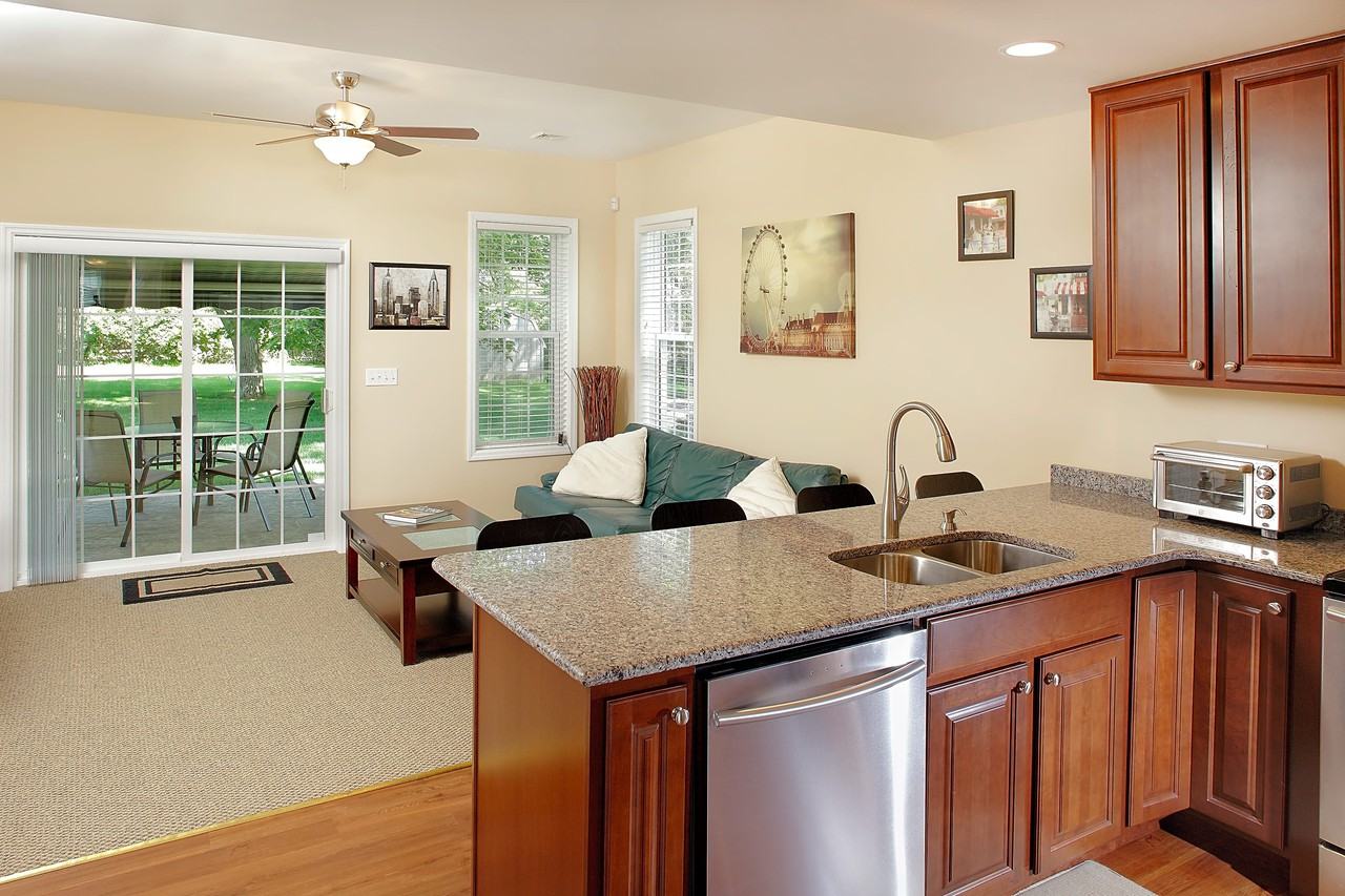 11 Lakeway Village Ln - Photo 3 of 10