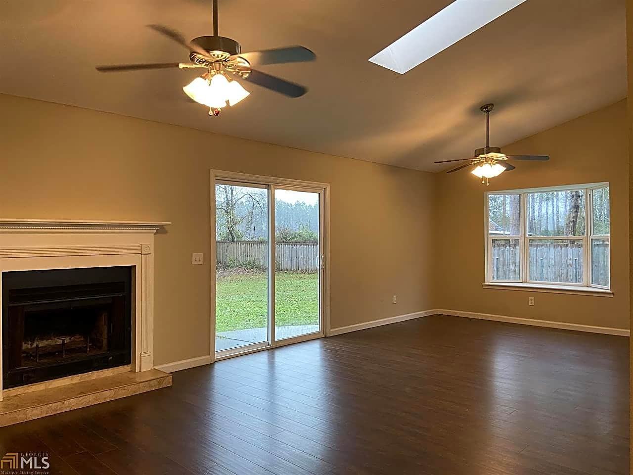 197 Cardinal St - Photo 3 of 20