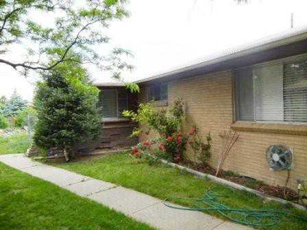 257-259 Lansing St - Photo 2 of 10