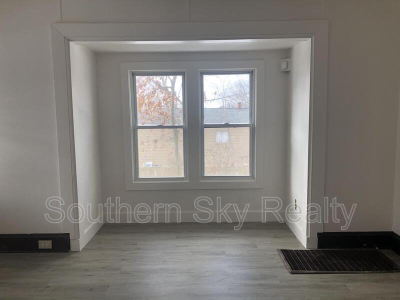 765 Annapolis Ave - Photo 3 of 9