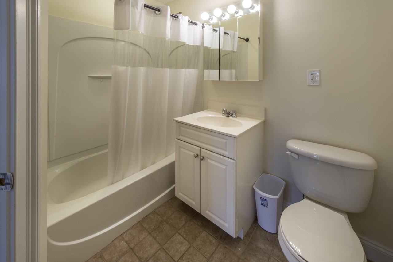 53 Ashford St #3 - Photo 3 of 10