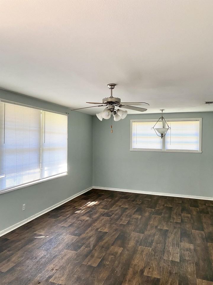 706 Wilson Ave #1 - Photo 2 of 5