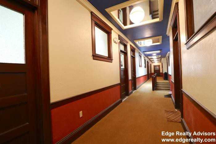 10 Mount Auburn St - Photo 3 of 11