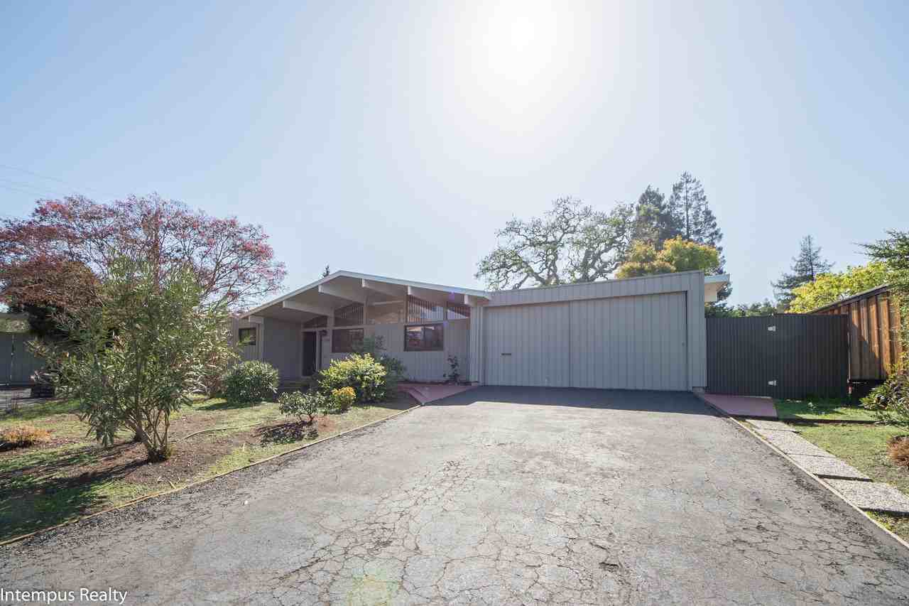 3898 Mumford Pl - Photo 3 of 12