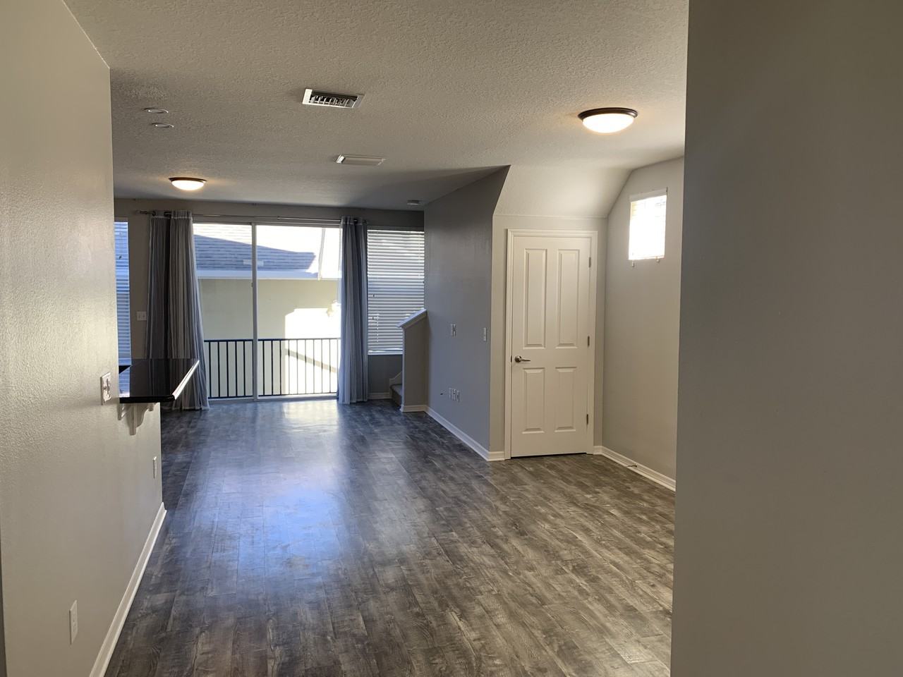 7322 S Trask St - Photo 2 of 21