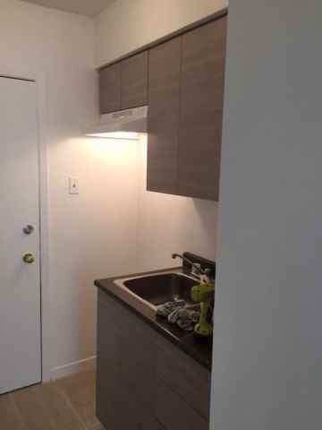 Hutchison - Photo 2 of 7