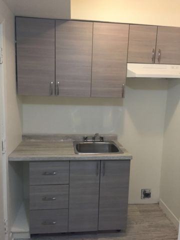 Hutchison - Photo 7 of 7