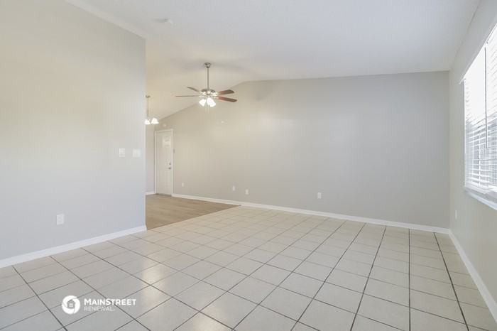 1580 Liberty Tree Rd - Photo 3 of 16