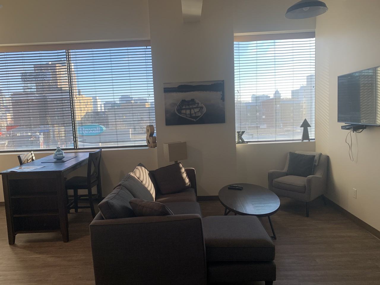 Executive Stay - Photo 2 of 7