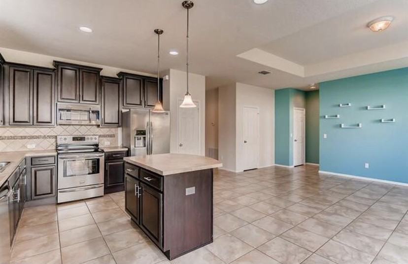 20919 Oldenburg Loop - Photo 3 of 15