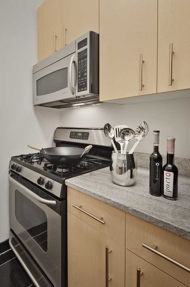 33 Rector Street - Photo 2 of 7