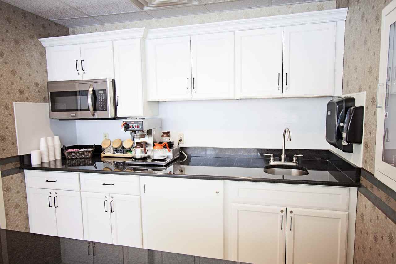 •	Grande Village Villas Assisted Living 55 and up - Photo 3 of 6