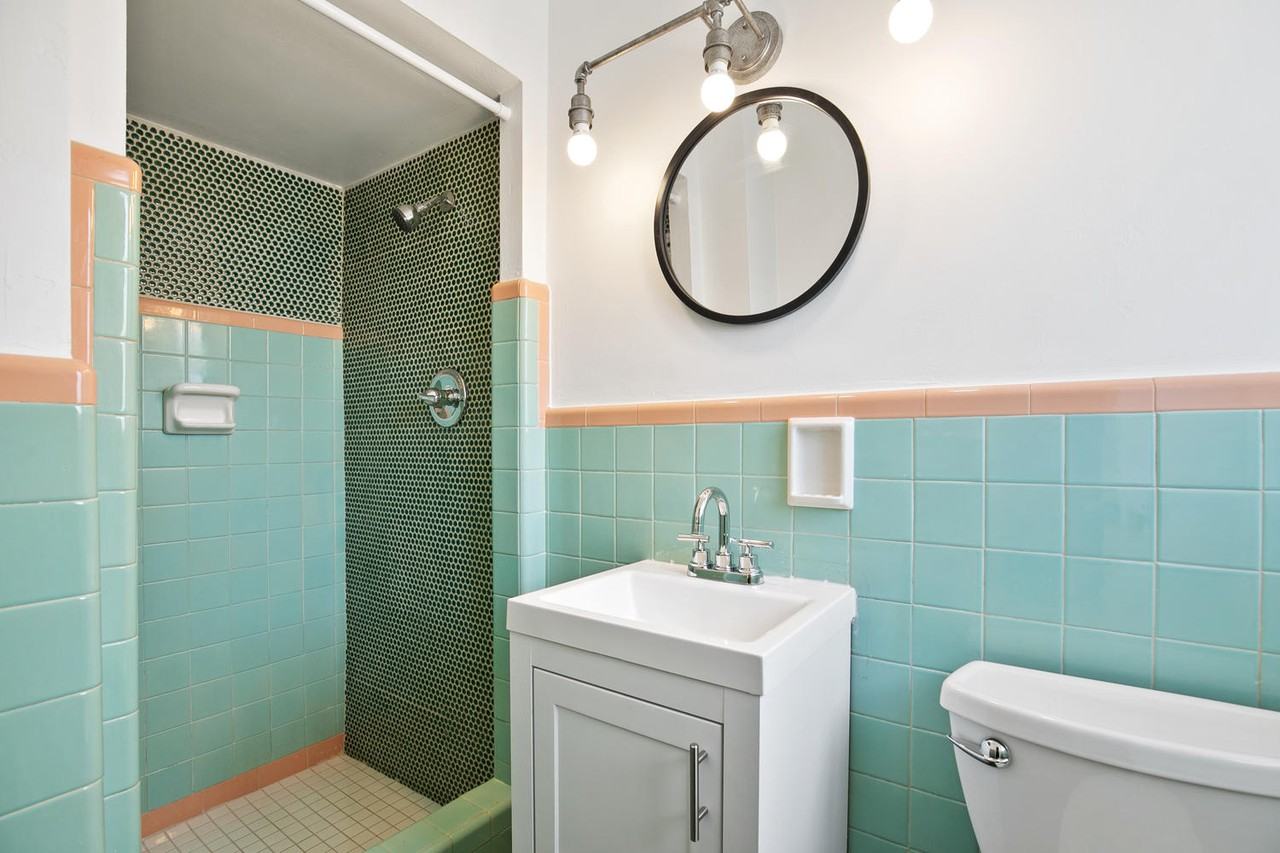 The Brandin' Iron Apartments - Photo 3 of 20