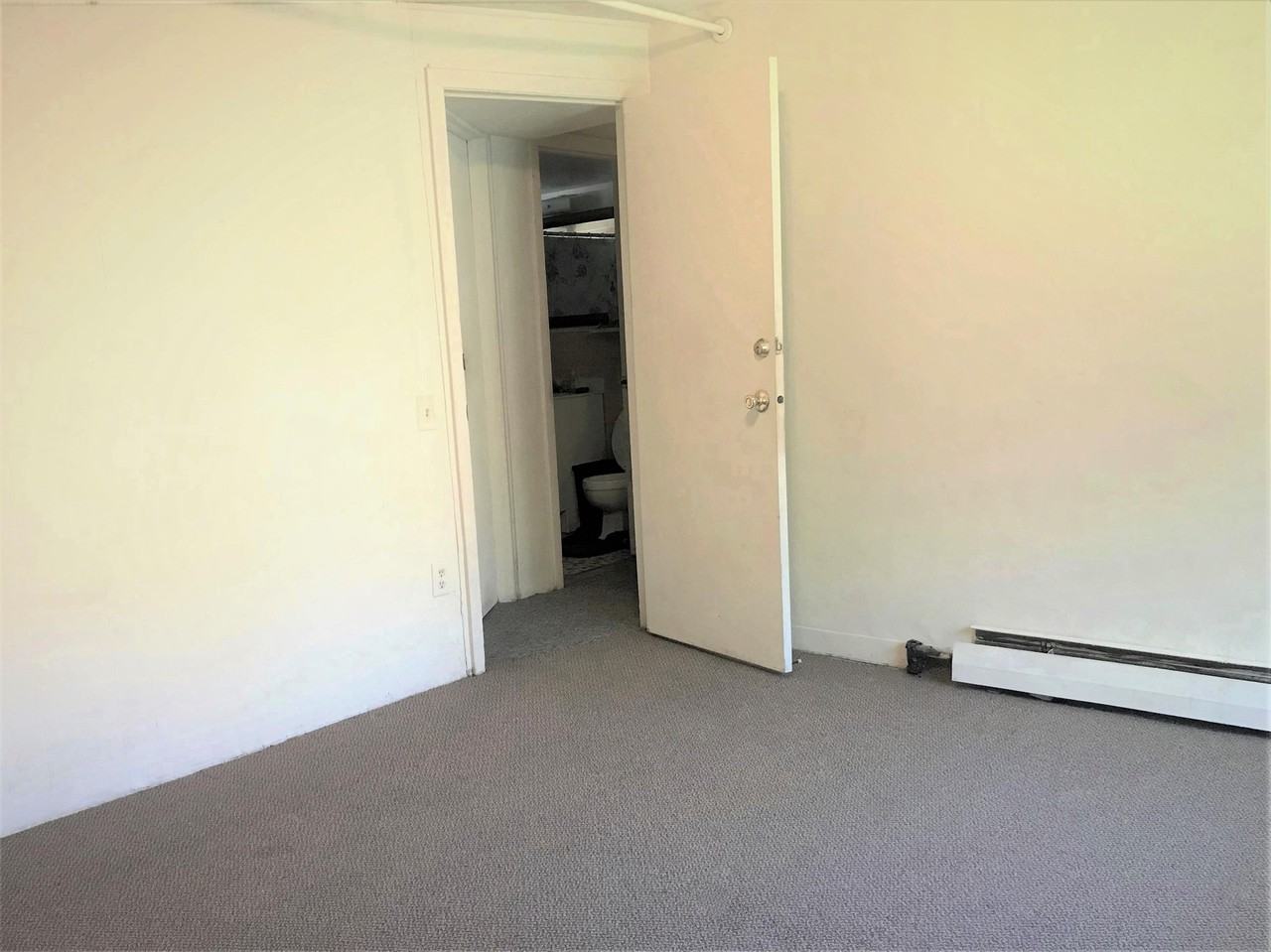 6418 University Avenue17B #17B - Photo 3 of 11