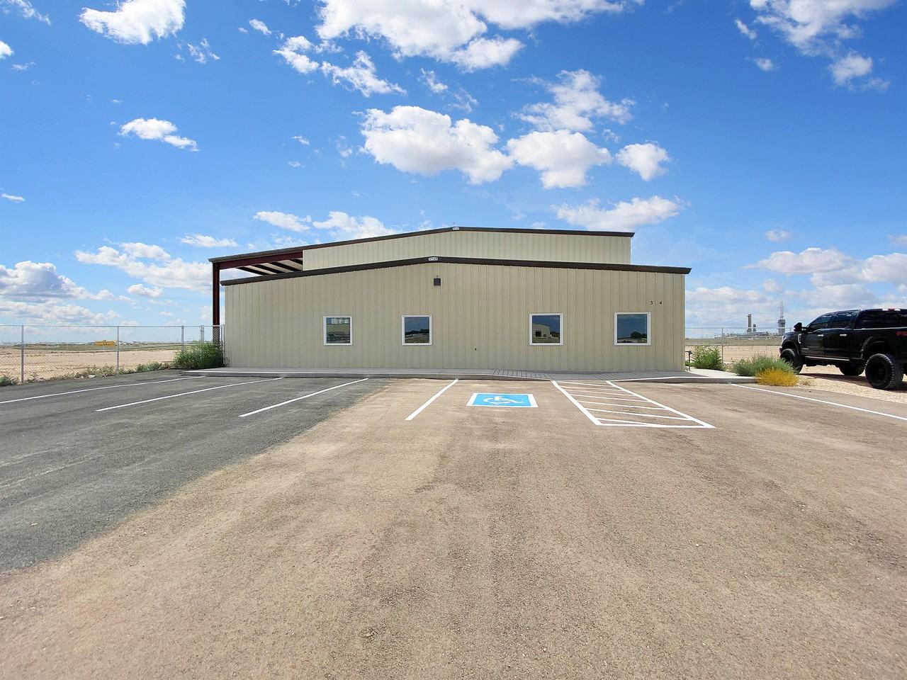 34 S Roberson Rd - Photo 2 of 14