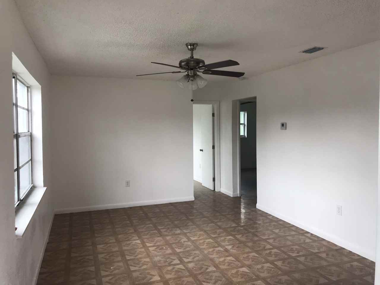 426 Northwest 13th Street #1 - Photo 3 of 8