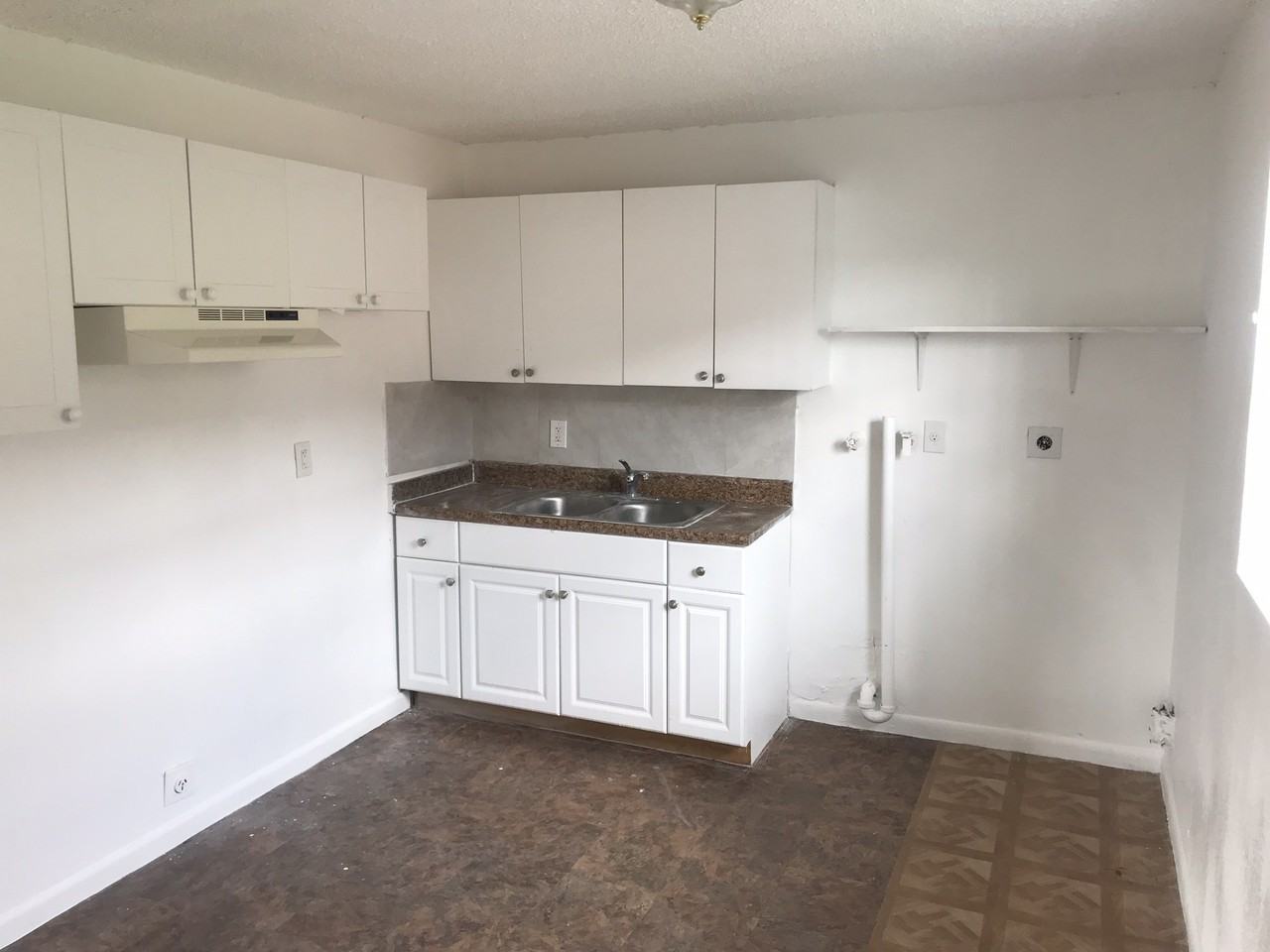 440 Northwest 13th Street #1 - Photo 5 of 7