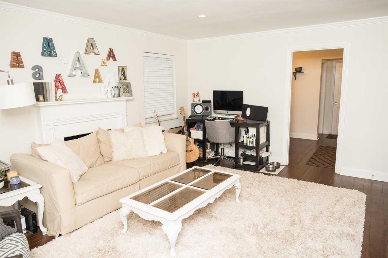 2023 Edgecliff PointApt 2 #2 - Photo 4 of 22