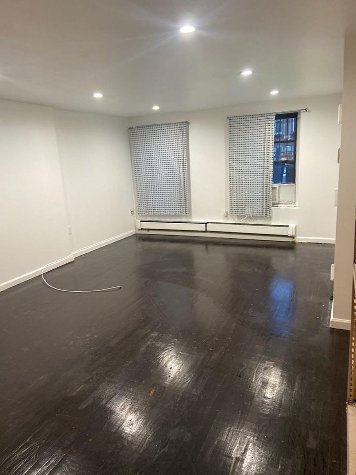 841 Greene - Photo 2 of 7