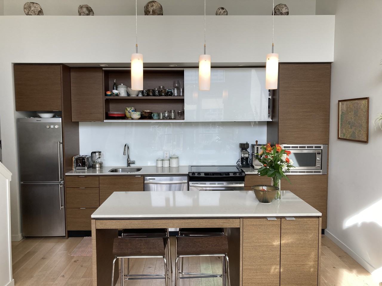 601 Herald Street #402 - Photo 3 of 17