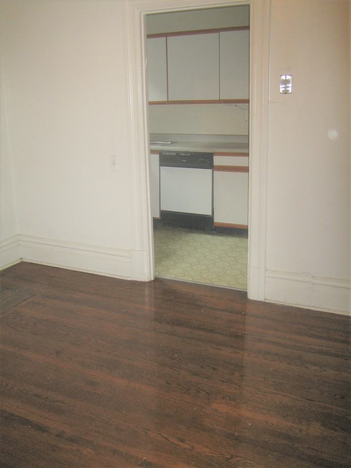 5706 Darlington Rd #2ndFL - Photo 7 of 161