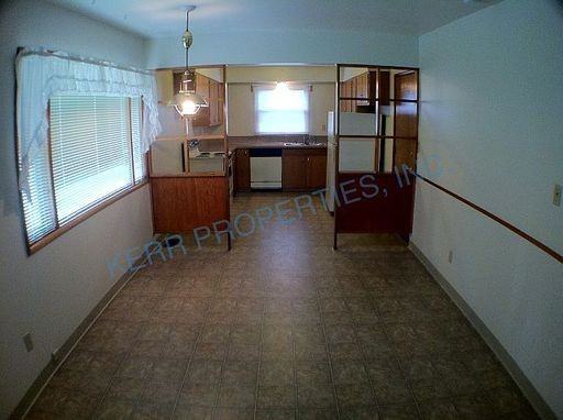 13932 NE Knott St - Photo 3 of 15