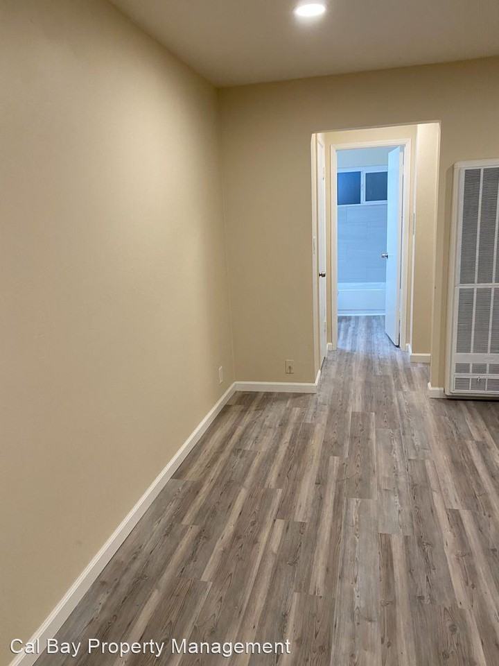 923 Tamarack Lane - Photo 2 of 7