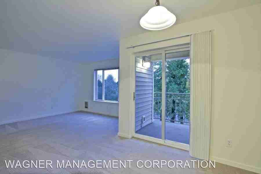 7041 S 116TH PL - Photo 3 of 12