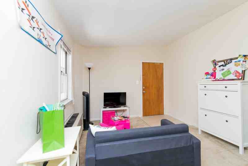 219 S Payne St - Photo 2 of 14