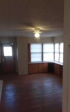 1008 Gent Ave - Photo 2 of 11