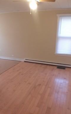 1008 Gent Ave - Photo 3 of 11