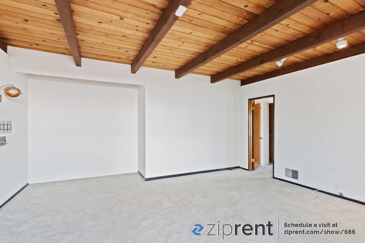 904 Washington St #BACK - Photo 2 of 8